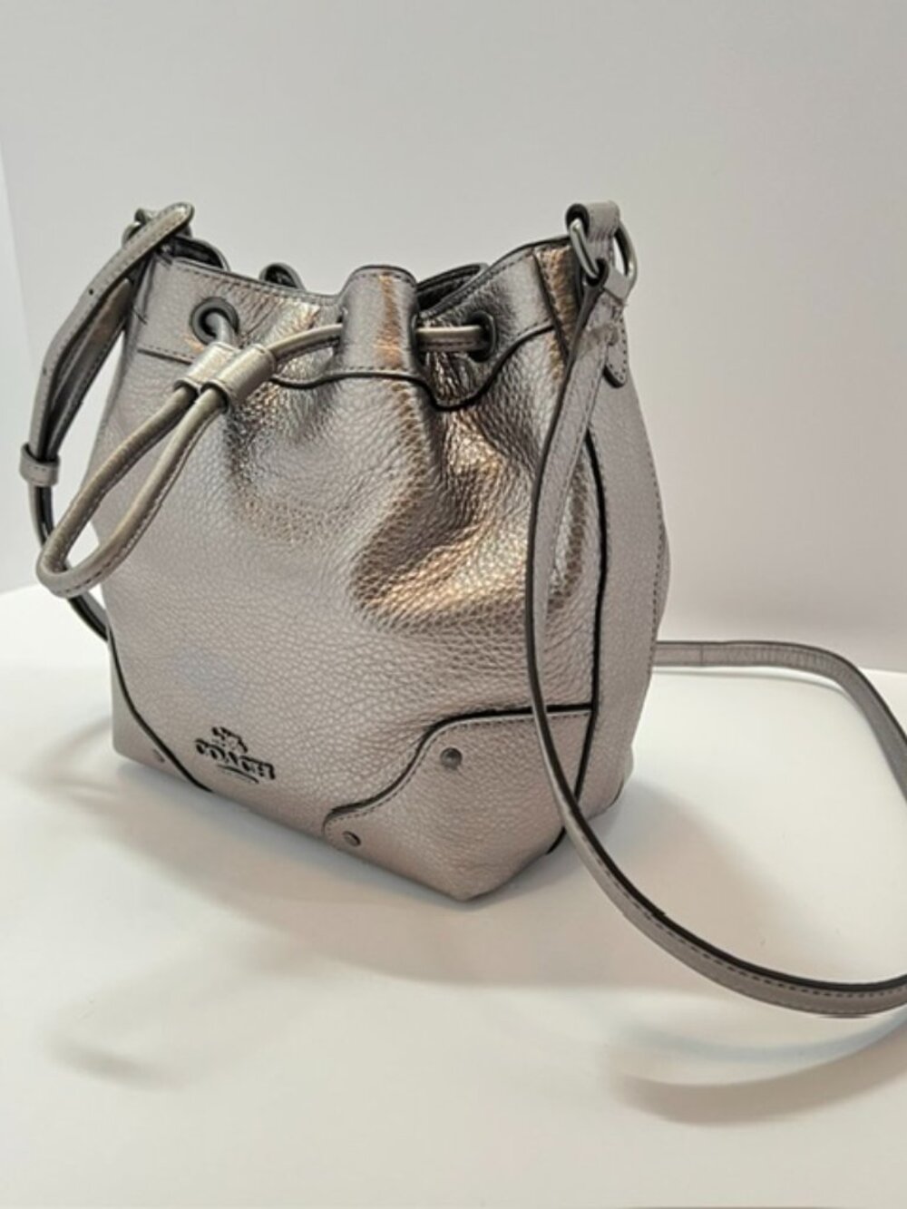 Coach Antique Nickel/Silver Baby Mickie Leather Drawstring Bag F35363 EUC - Picture 4 of 13